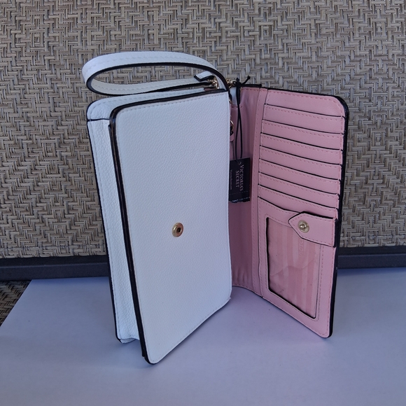Victoria's Secret White Wristlet Clutch - Picture 5 of 9